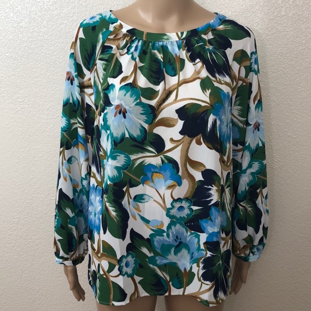 🆕 Ann Taylor Floral pattern Tunic Top
